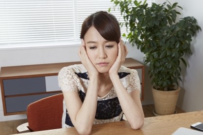 女性モデル08_困る21-1