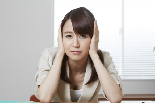 女性モデル08_困る4-1