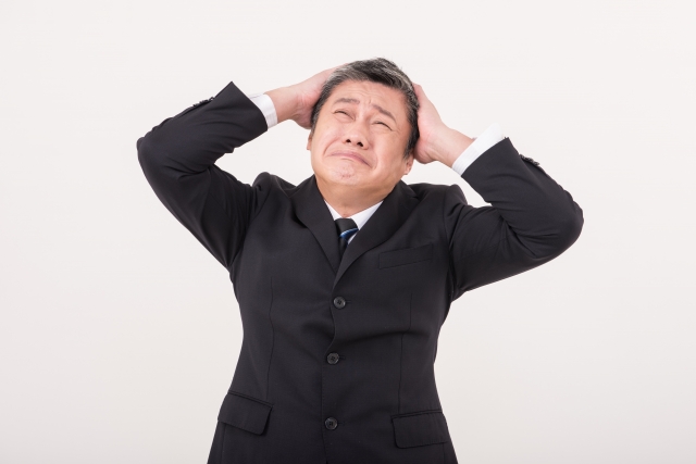 男性013_悩む7.jpg